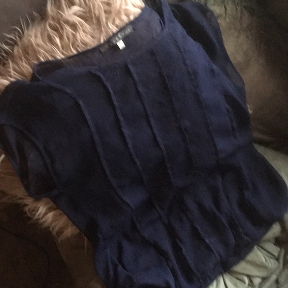 Cute Blue Blouse - Picture 2 of 3